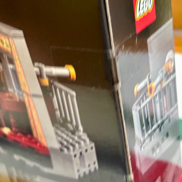 LEGO Eiffel's Apartment 40579 UNOPENED - Picture 3 of 5